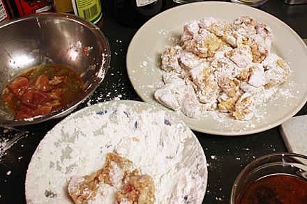 Coating Chicken Cubes with Starch