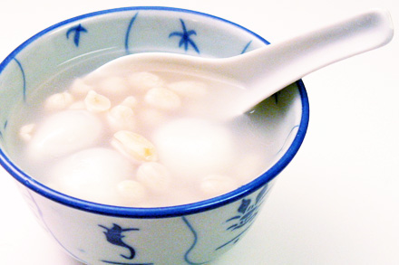 You are currently viewing First Full Moon and Tangyuan